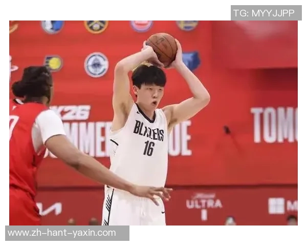 开拓者夏联主帅称杨瀚森快速适应比赛节奏展现出色学习能力 开拓者夏联主帅称杨瀚森快速适应比赛节奏展现出色学习能力